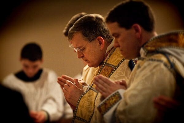 Raymond Cardinal Leo Burke visits the Oratory of Ss. Gregory and Augustine to celebrate Benediction of the Blessed Sacrament followed by a Reception. As Archbishop of St Louis, Cardinal Burke canonically established the Oratory on the first Sunday of Adve